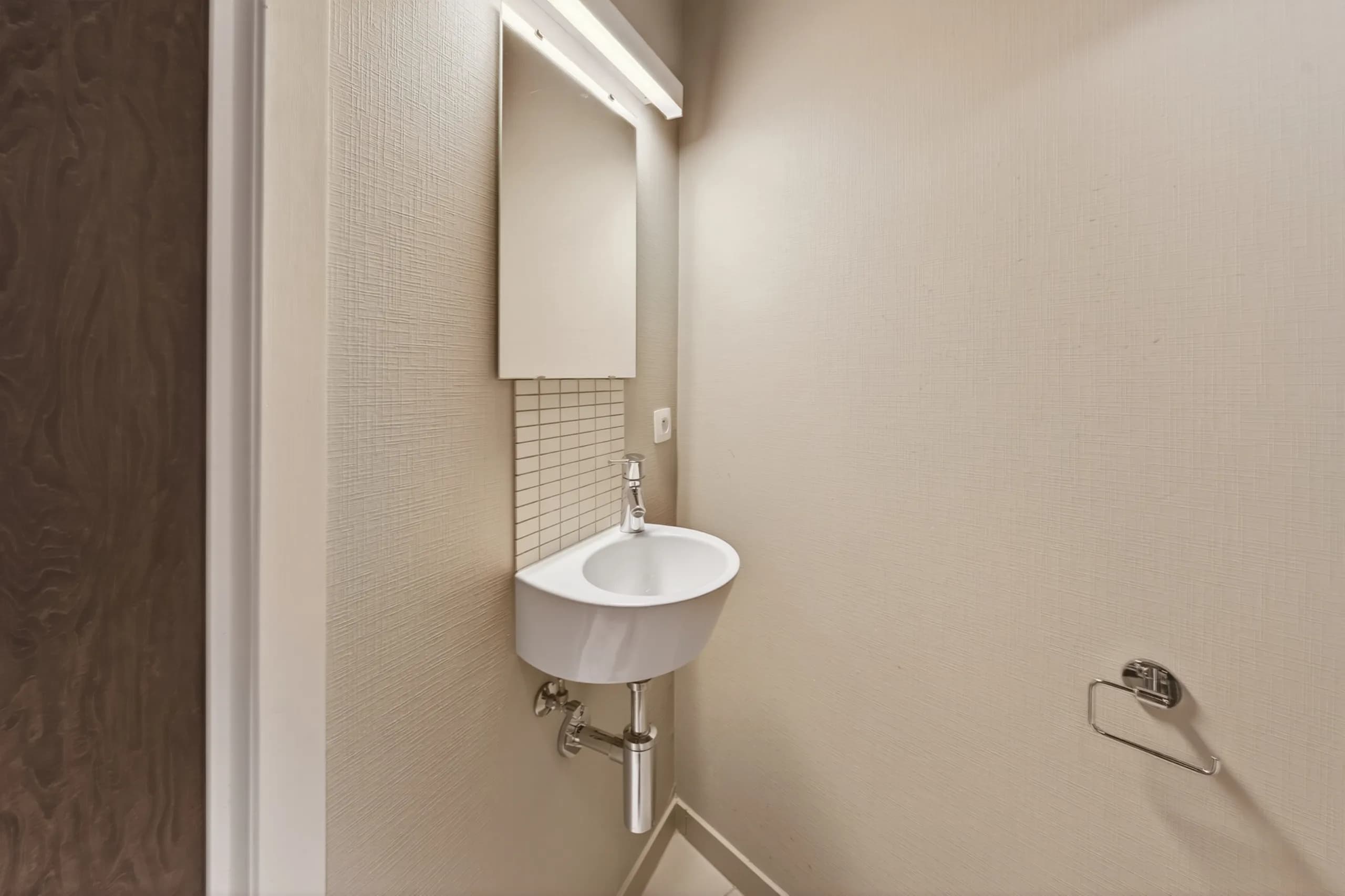 Room - 4.7